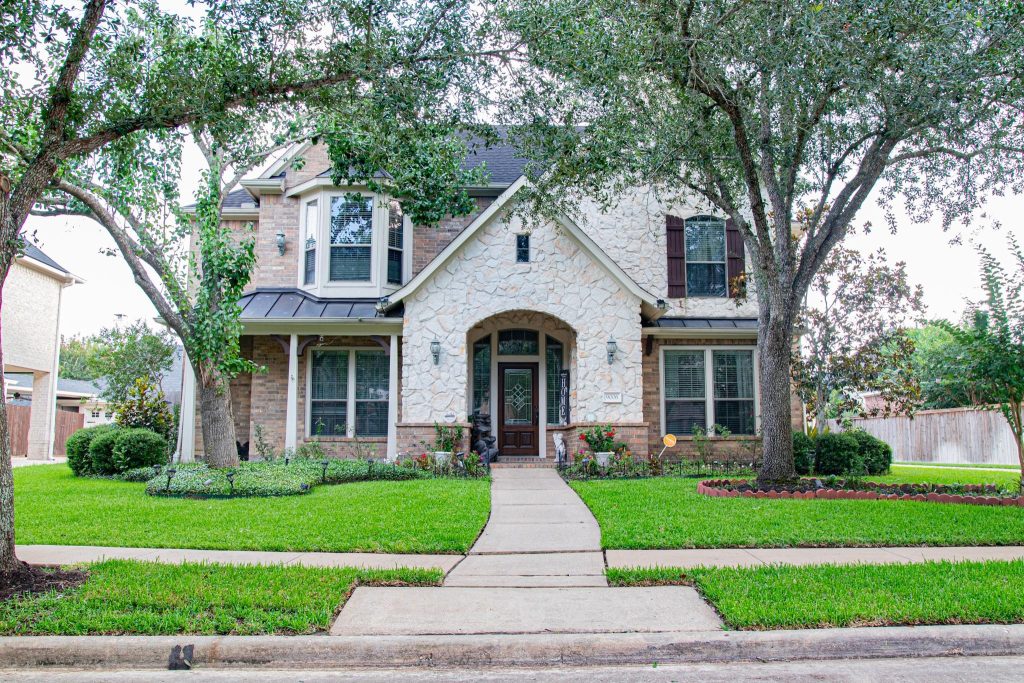 9006 Stones Throw Ln